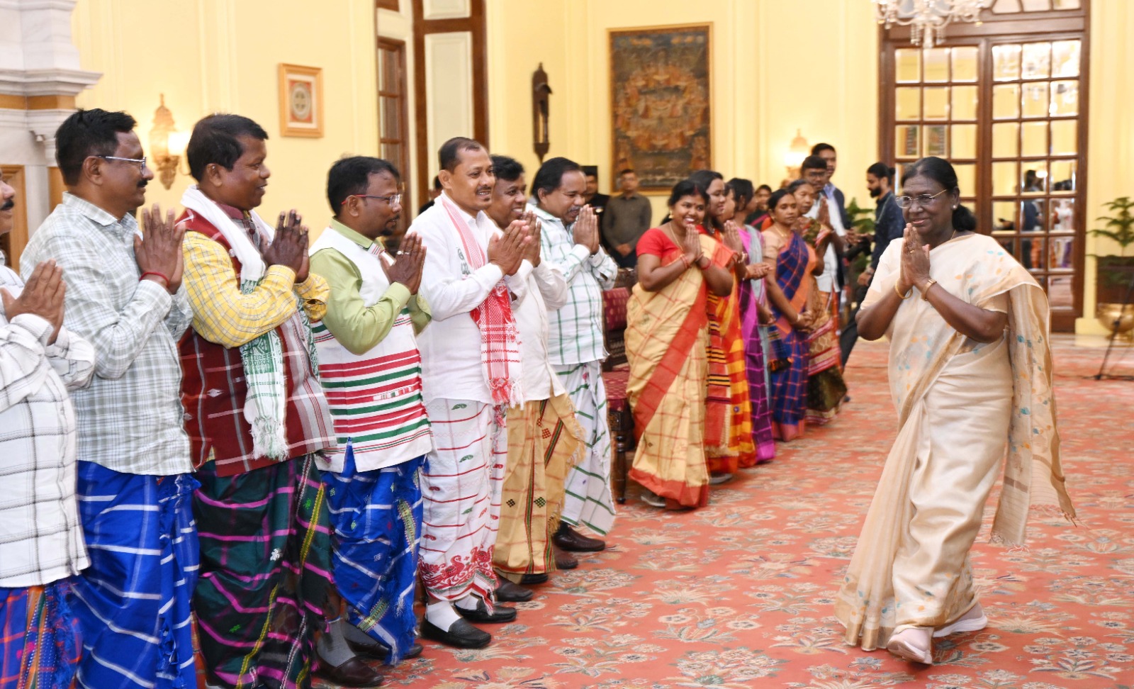 Delegates of Fagun meets President Droupadi Murmu, Seeks Implementation of OLCHIKI Script in Santali NCERT Textbooks
