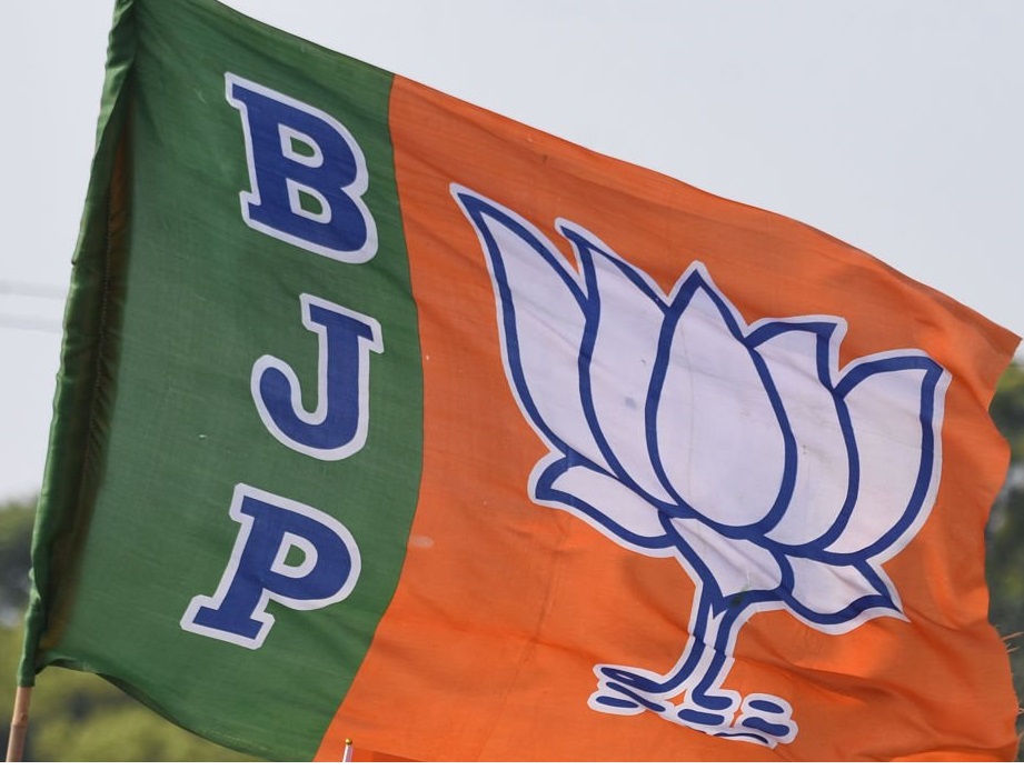 BJP Sweeps West Bengal with 207 Seats as Strong Santal Leadership Emerges